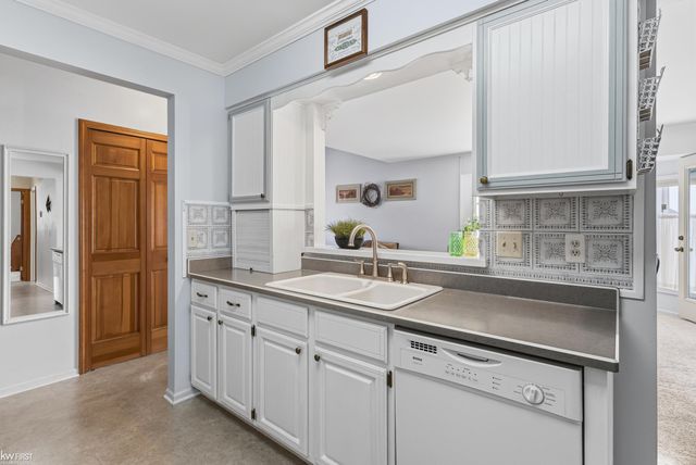 4482 Springbrook Drive, Swartz Creek, MI 48473