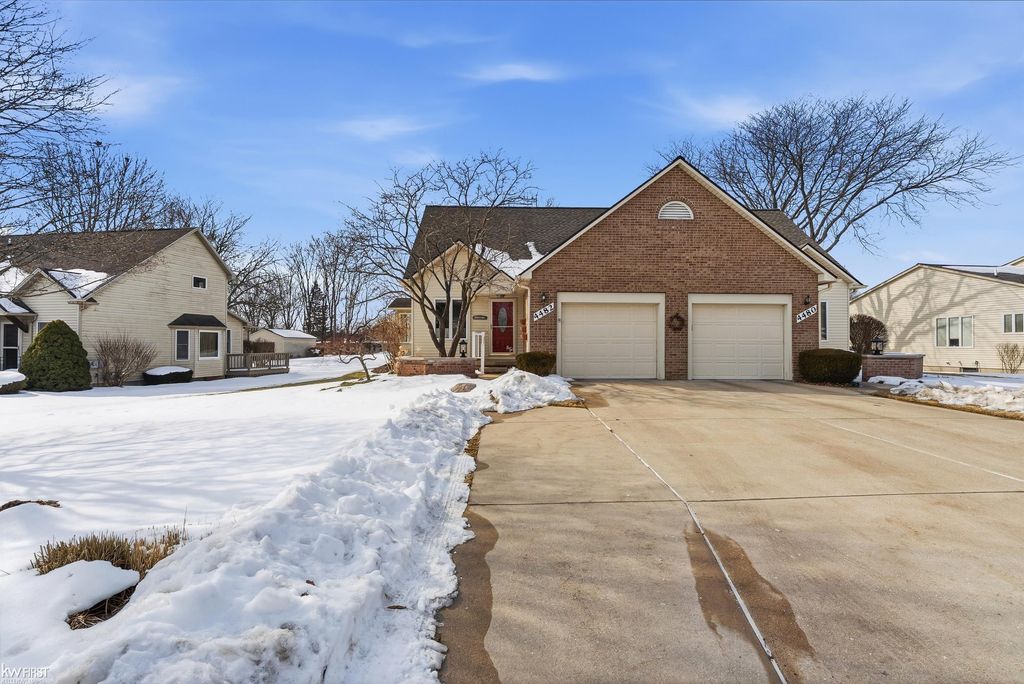 4482 Springbrook Drive, Swartz Creek, MI 48473