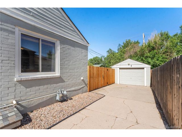 210 S Bryant St, Denver, CO 80219