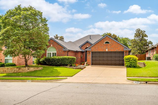 3820 Misty Glen Court, Bedford, TX 76021