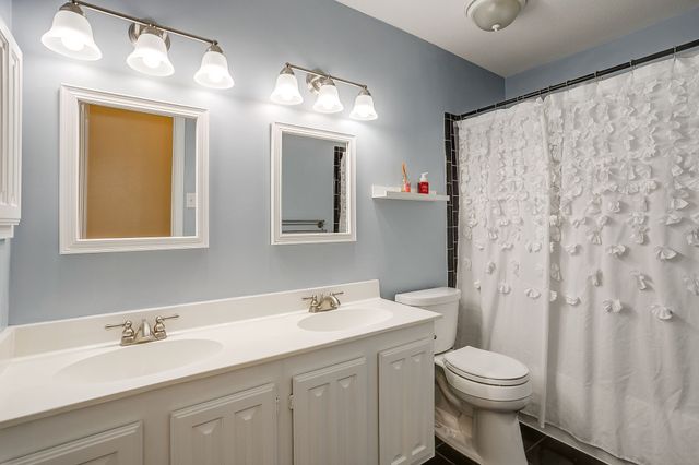 3820 Misty Glen Court, Bedford, TX 76021