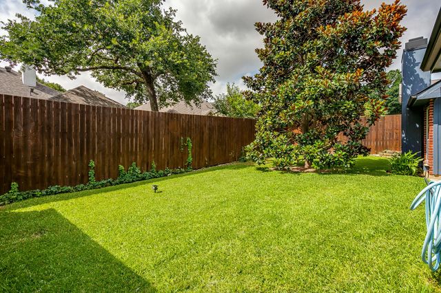 3820 Misty Glen Court, Bedford, TX 76021
