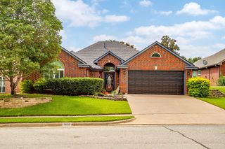 3820 Misty Glen Court, Bedford, TX 76021