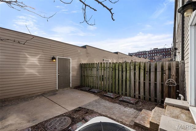 1005 Mississippi A, St Louis, MO 63104