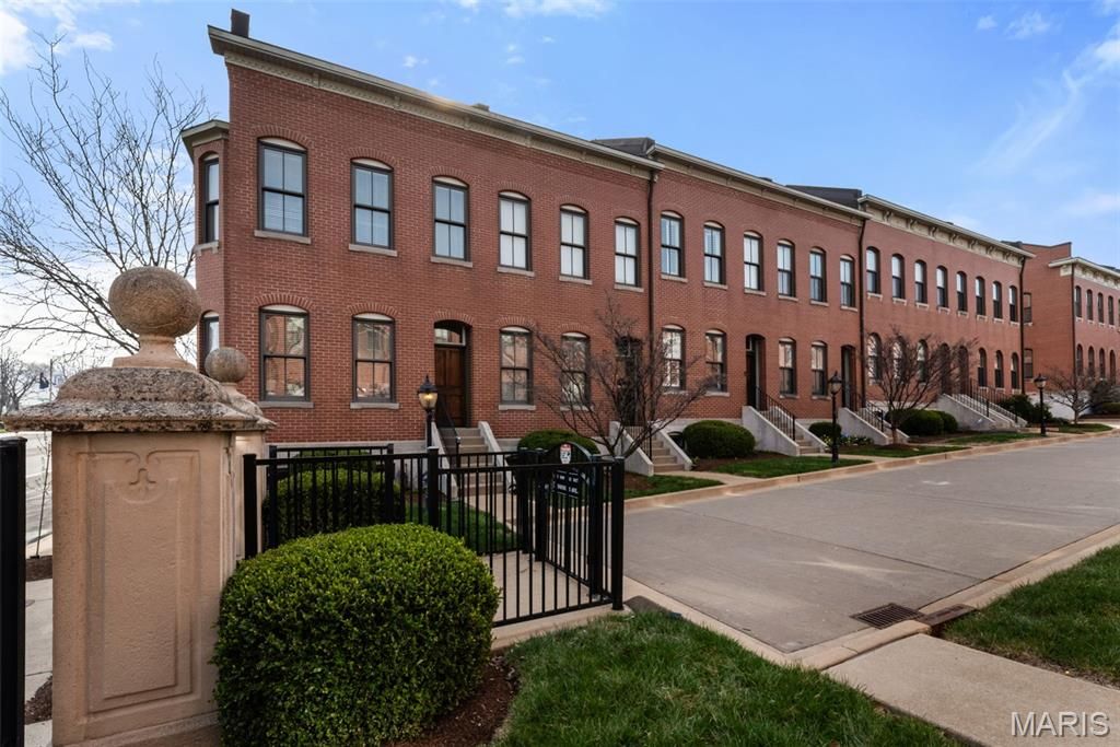 1005 Mississippi A, St Louis, MO 63104