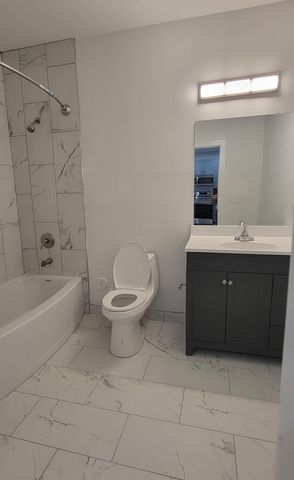 3801 DAVIE Boulevard 407, Fort Lauderdale, FL 33312