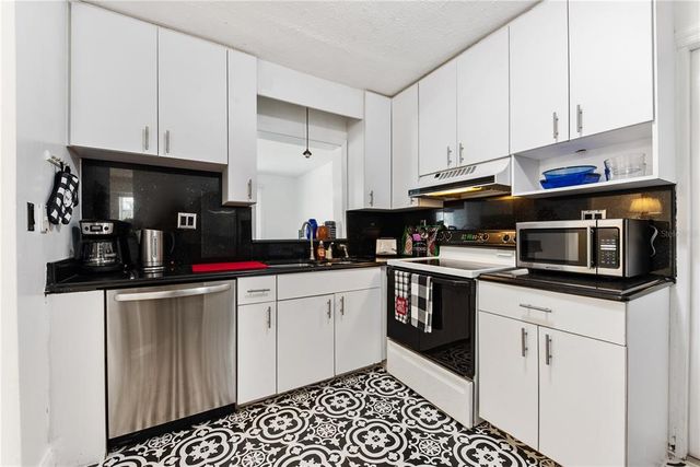 2307 VALENCIA DRIVE, Sarasota, FL 34239