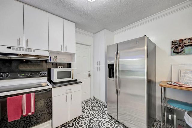 2307 VALENCIA DRIVE, Sarasota, FL 34239