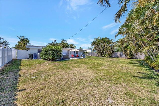 2307 VALENCIA DRIVE, Sarasota, FL 34239