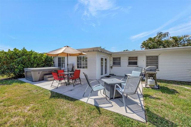 2307 VALENCIA DRIVE, Sarasota, FL 34239