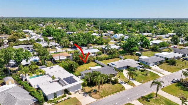 2307 VALENCIA DRIVE, Sarasota, FL 34239