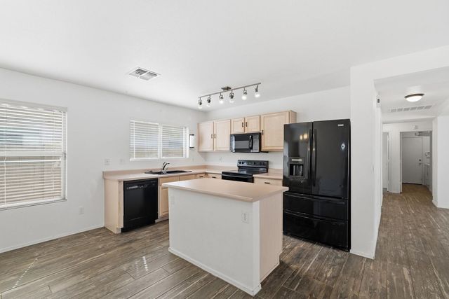 714 E Michigan Avenue, Phoenix, AZ 85022