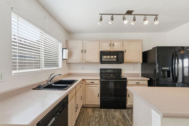 714 E Michigan Avenue, Phoenix, AZ 85022