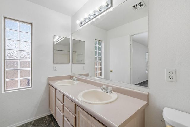 714 E Michigan Avenue, Phoenix, AZ 85022