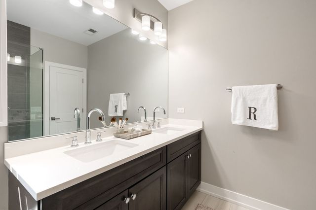 3140 N Elston Avenue 2N, Chicago, IL 60618