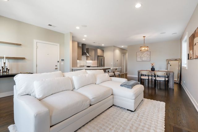 3140 N Elston Avenue 2N, Chicago, IL 60618