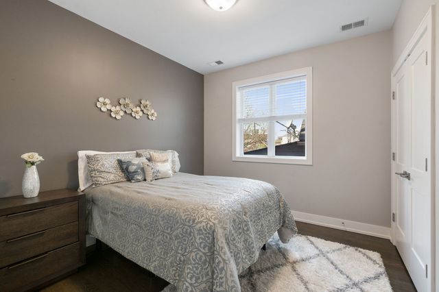 3140 N Elston Avenue 2N, Chicago, IL 60618