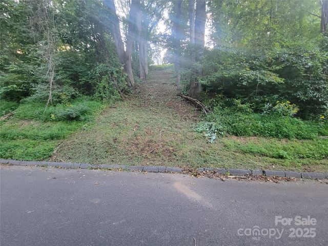 0 Blink Bonny Drive B9, Waynesville, NC 28786