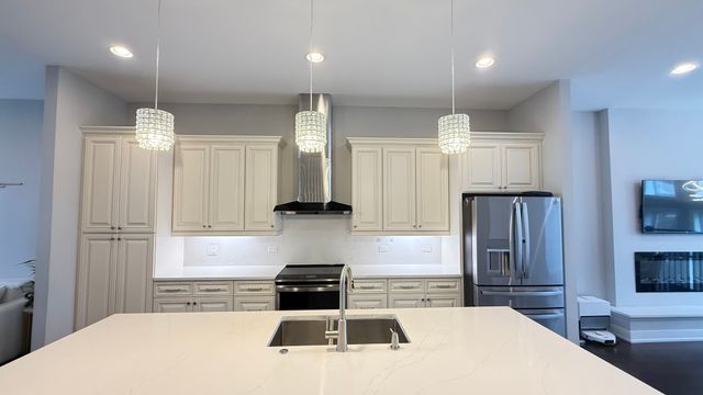 3422 S NORMAL Avenue, Chicago, IL 60616