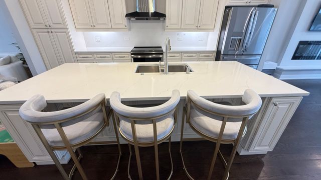 3422 S NORMAL Avenue, Chicago, IL 60616