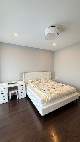 3422 S NORMAL Avenue, Chicago, IL 60616