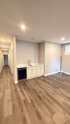 3422 S NORMAL Avenue, Chicago, IL 60616