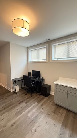 3422 S NORMAL Avenue, Chicago, IL 60616