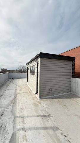 3422 S NORMAL Avenue, Chicago, IL 60616