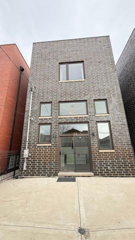 3422 S NORMAL Avenue, Chicago, IL 60616