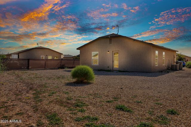466 BASKIN Drive, Morristown, AZ 85342