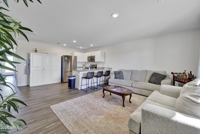 466 BASKIN Drive, Morristown, AZ 85342