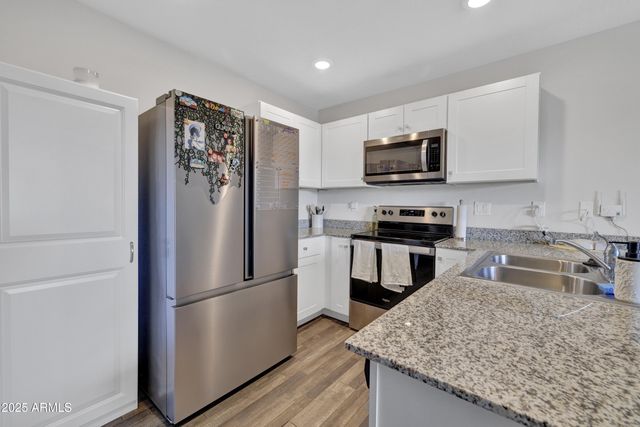 466 BASKIN Drive, Morristown, AZ 85342