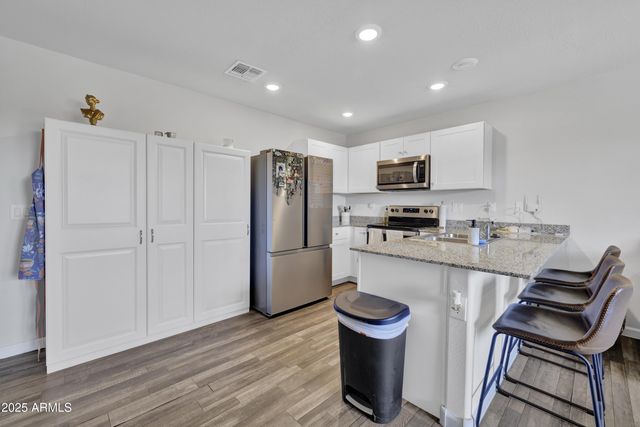 466 BASKIN Drive, Morristown, AZ 85342