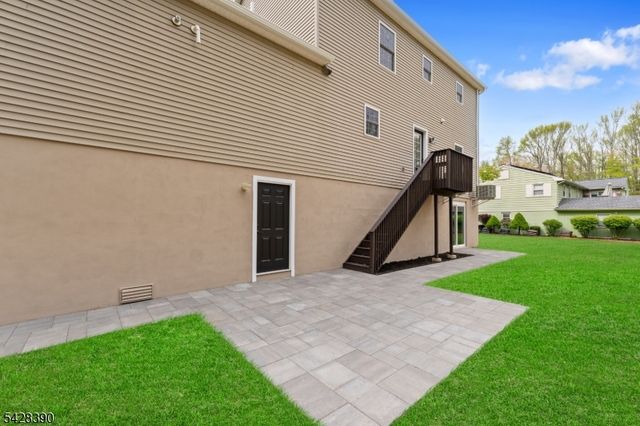 128 Big Piece Rd, Fairfield Twp., NJ 07004