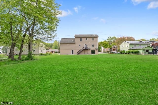 128 Big Piece Rd, Fairfield Twp., NJ 07004