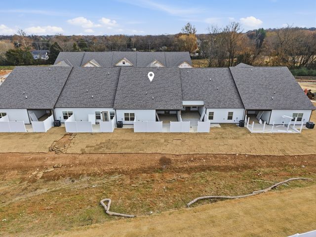 1422 Suzanne Drive, Murfreesboro, TN 37128