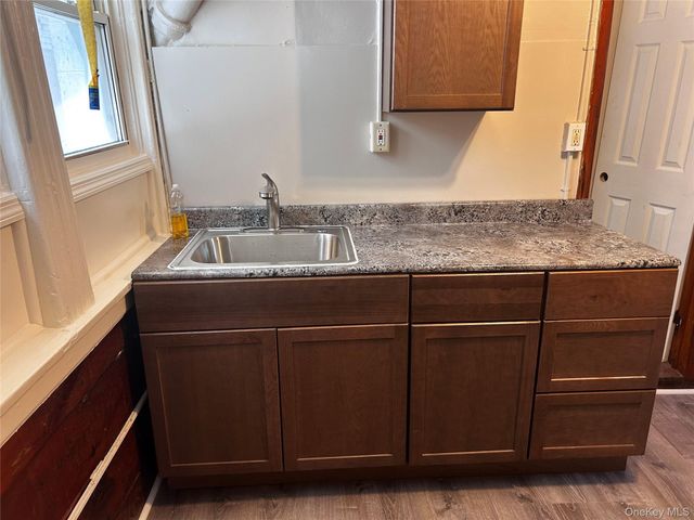 65 Academy Street 2, Poughkeepsie, NY 12601