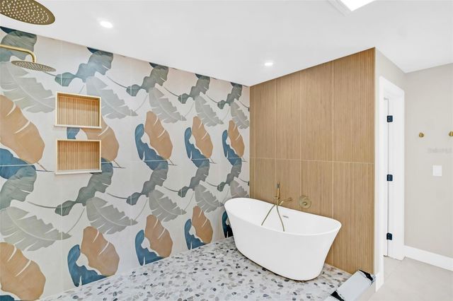 2520 SOUTHPOINTE DRIVE, Dunedin, FL 34698