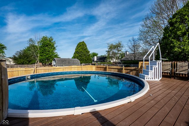 32 Morningside Court, Whiteland, IN 46184