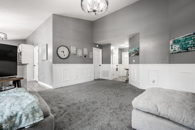 32 Morningside Court, Whiteland, IN 46184