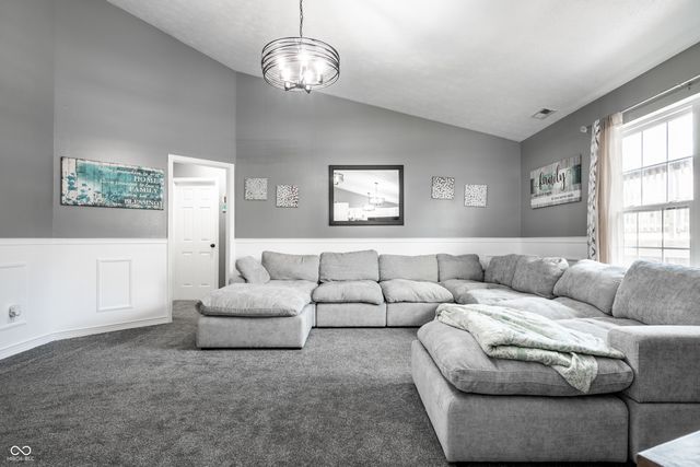 32 Morningside Court, Whiteland, IN 46184