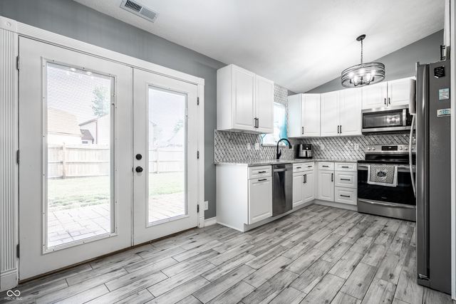 32 Morningside Court, Whiteland, IN 46184