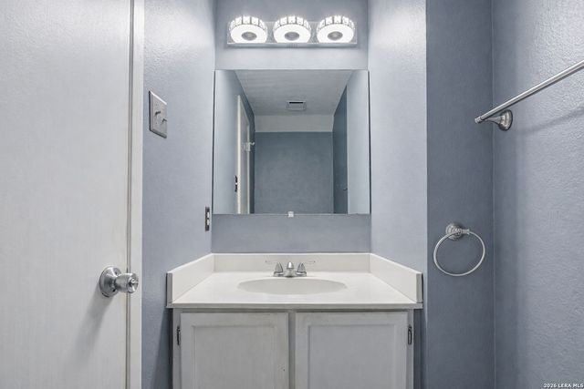 8414 Tiguex, Universal City, TX 78148