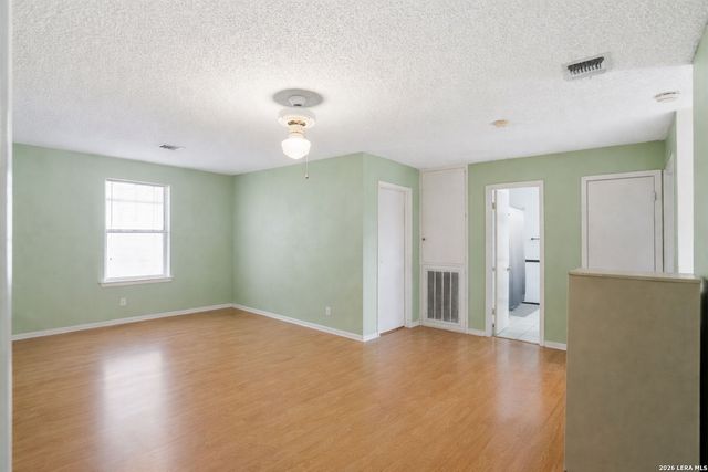 8414 Tiguex, Universal City, TX 78148