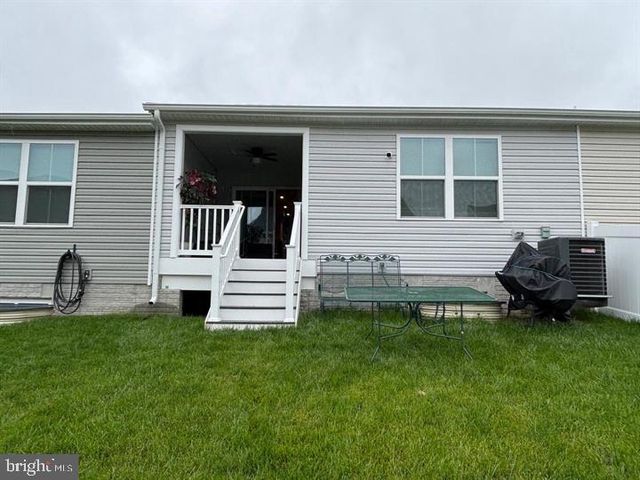 99 BIBURY ST, Martinsburg, WV 25405