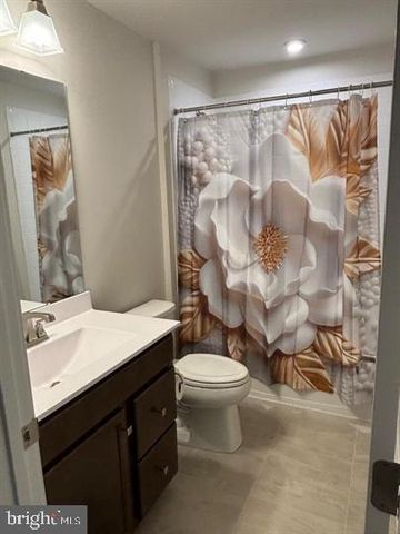 99 BIBURY ST, Martinsburg, WV 25405