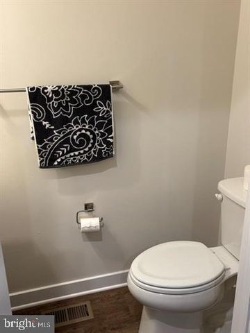 99 BIBURY ST, Martinsburg, WV 25405