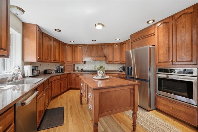 240 Hillside Rd, Southwick, MA 01077