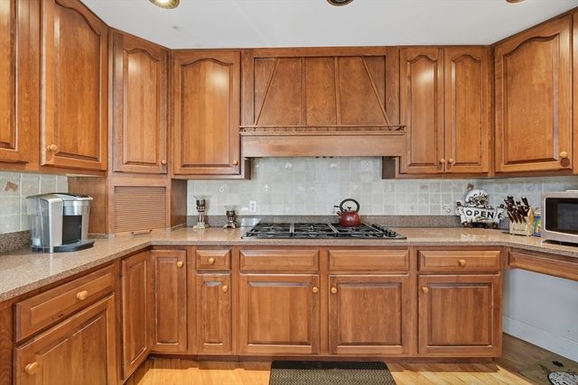 240 Hillside Rd, Southwick, MA 01077