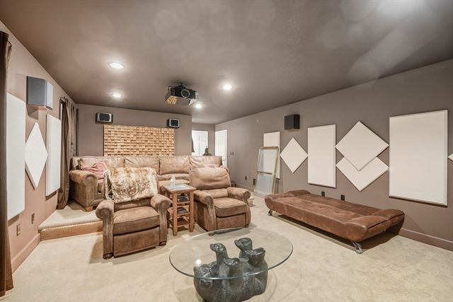 240 Hillside Rd, Southwick, MA 01077